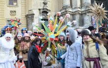 Фото 2: Центром Львова пройшла традиційна Хода звіздарів