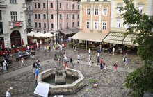 Фото 3: Аварійні бригади оперативно ліквідовують наслідки негоди в місті