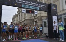 Фото 17: Стартував чемпіонат України з бігу по шосе «Run the world. Львівська десятка»