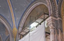 Фото 10: На стінах храму св. Іоана Золотоустого виявили розписи Юліана Крупського: реставратори розпочинають розкриття орнаментів (відео)