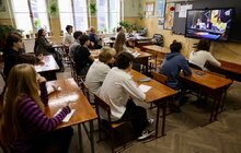 Фото 11: Хто і де цьогоріч у Львові писав Радіодиктант національної єдності (фото/відео)