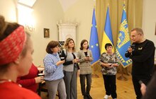 Фото 1: З нагоди професійного свята Андрій Садовий нагородив бібліотекарок Львова