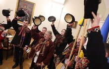 Фото 6: До Львова з колядою завітали гуцули з Криворівні
