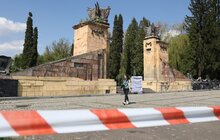 Фото 1: У Львові розпочали ексгумацію радянських поховань із Пагорба Слави (відео)