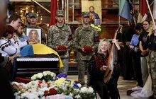Фото 6: Сьогодні Львів попрощався із бойовою медикинею Іриною Цибух