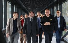 Фото 2: Французький міністр охорони здоров’я Франсуа Браун відвідав сьогодні пацієнтів реабілітаційного центру НЕЗЛАМНІ (UNBROKEN)