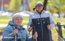 Фото 2: Рух та спілкування: як у Львові скандинавська ходьба стала місцем підтримки і дружби для людей старшого віку