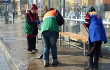 Фото 84: Комунальні служби дезінфікують місто: миють вулиці, тротуари, зупинки транспорту, сходові клітки будинків