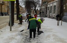 Фото 40: Працівники Львівської мерії долучились до прибирання міста від снігу