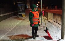 Фото 13: Для посипання доріг від ожеледиці минулої доби використано 513 м3 піскосуміші та 212 м3 солі