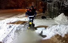Фото 8: Комунальна техніка і двірники працюють на вулицях міста