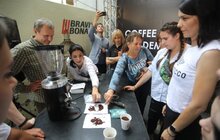 Фото 2: Від учора у Львові триває Lviv Coffee Festival, на новій локації — в трамвайному депо