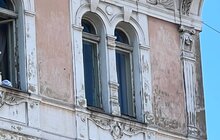 Фото 1: Суд зобов’язав власників готелю «Жорж» відреставрувати фасад пам’ятки
