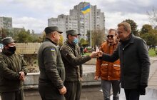 Фото 4: На площі перед Центром Довженка у Львові урочисто підняли Державний прапор