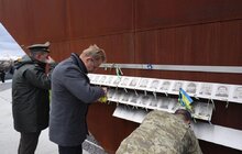 Фото 39: На Меморіалі Героїв Небесної Сотні вояки братства ветеранів УПА підняли національний стяг