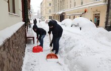 Фото 12: Працівники мерії Львова знову вийшли на прибирання міста від снігу