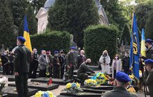 Фото 10: У Львові вшанували Героїв України