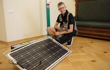 Фото 1: Захар Щурко розробив портативну зарядну станцію для військових