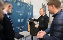 Фото 3: Львівським інспекторам з паркування передали 30 комплектів спецодягу