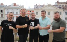 Фото 5: Учасники рок-гурту «Жадан і Собаки» стали амбасадорами проєкту UNBROKEN
