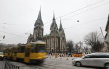 Фото 2: Із 19 грудня вул. С. Бандери планують відкрити для проїзду, однак паралельно триватимуть роботи з облаштування тротуарів