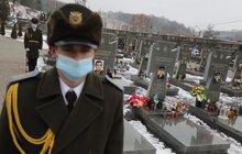Фото 8: На Личаківському кладовищі вшанували усіх полеглих захисників України