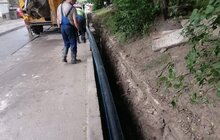 Фото 1: На вул. Трильовського триває заміна аварійного водопроводу: із серпня 12 багатоповерхівок отримуватимуть воду новим трубопроводом (відео)