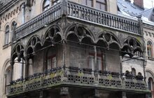 Фото 10: Відреставровано наріжний балкон у будинку на вул. Генерала Чупринки, 50−52: з міського бюджету на роботи виділено більше 1,5 млн грн