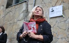 Фото 1: На будинку, де жив Володимир Івасюк у Львові, відкрили пам’ятну таблицю