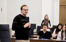Фото 1: У Львівській міськраді проходить завершальний модуль Школи громадянського лідерства «Небайдужі»
