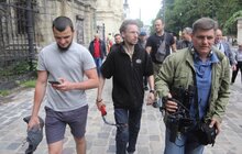 Фото 1: Міський голова Львова поспілкувався з псевдоактивістами