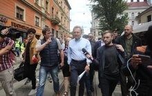 Фото 4: Міський голова Львова поспілкувався з псевдоактивістами
