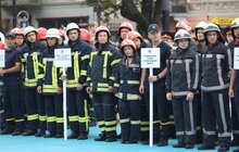 Фото 2: Мер Львова привітав учасників змагань «Найсильніший пожежний-рятувальник»