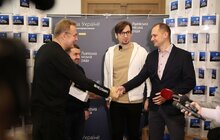 Фото 5: Львівський ІТ Кластер передав 125 точок доступу до Wi-Fi для укриттів шкіл міста