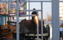 Фото 1: У Львові демонтували незаконно встановлену тимчасову споруду на пр. Чорновола, 57