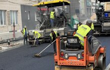 Фото 6: Вулиця Залізнична вже з верхнім шаром асфальту від квазікільця на вул. Шевченка до вул. Ясної