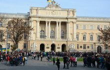 Фото 9: У Львові пішою ходою вшанували 100-річчя утворення Західноукраїнської Народної Республіки