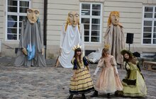 Фото 1: У Львові відбулося карнавальне відкриття театрального фестивалю «Золотий Лев на вулиці - 2020»