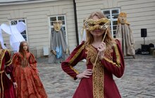 Фото 5: У Львові відбулося карнавальне відкриття театрального фестивалю «Золотий Лев на вулиці - 2020»