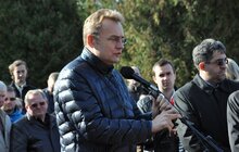 Фото 11: «Сьогодні ми прощаємося з великим українцем, великим львів’янином. Його слово завжди потрапляло у ціль», - А. Садовий