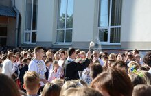 Фото 15: Свято першого дзвоника у Львівській лінгвістичній гімназії