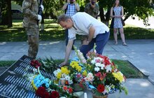 Фото 24: Сьогодні у Львові відбулися заходи з нагоди відзначення 25-ї річниці Дня Високомобільних десантних військ Збройних Сил України у 80-ій бригаді