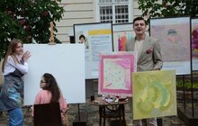 Фото 4: У центрі Львова юна художниця намалювала «особливу» картину