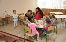 Фото 1: «Дуже важливо, щоб кожного місяця ми відкривали додаткові групи і за 2016-17 роки ми забули про проблему з місцями у садочках», - А. Садовий