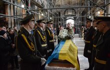 Фото 9: Львів попрощався з Героєм АТО Андрієм Іванишиним