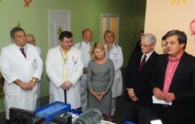 Фото 2: Канадський професор передав Міській дитячій клінічній лікарні нейроендоскоп, вартістю 86 тис. доларів (2)