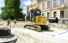Фото 28: Ремонт вул. Б. Хмельницького: на ділянці від вул. Липинського до вул. Кукурудзяної вже нанесено два шари асфальту