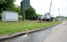 Фото 9: Ремонт вул. Хуторівка: підрядник стелить перший і другий шар асфальтобетону