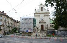 Фото 1: У храмі св.Антонія відреставрують дзвіницю та підпірні стінки