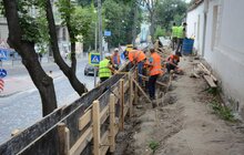 Фото 22: На верхній алеї вулиці Коперника облаштовують нову пішохідно-велосипедну доріжку